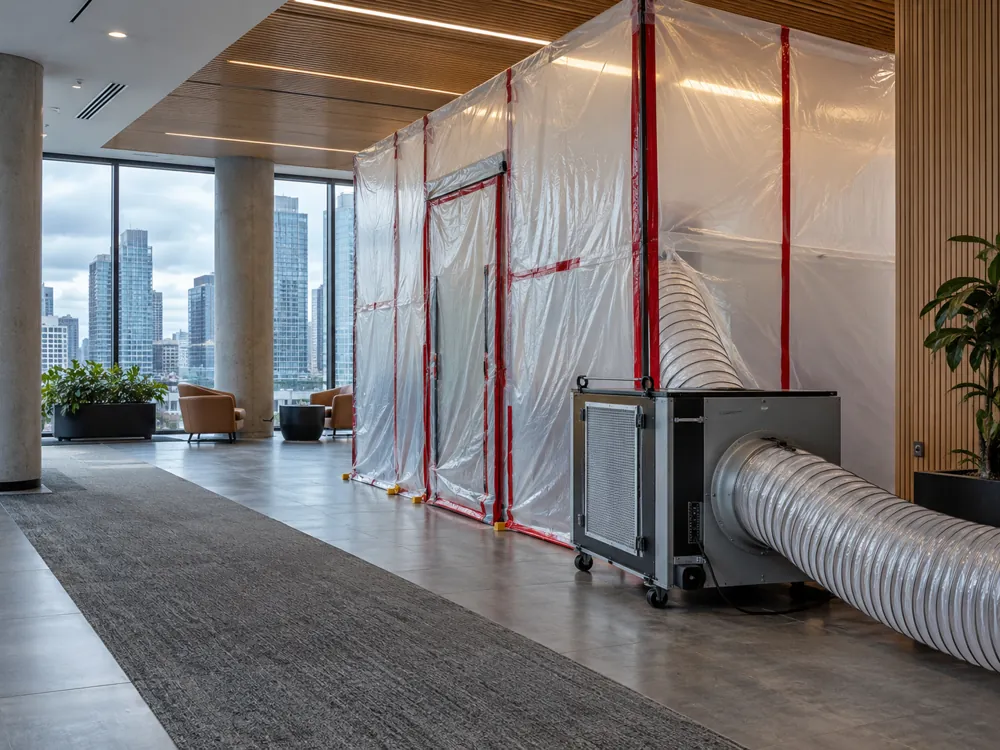 Travaux de désamiantage à Toronto